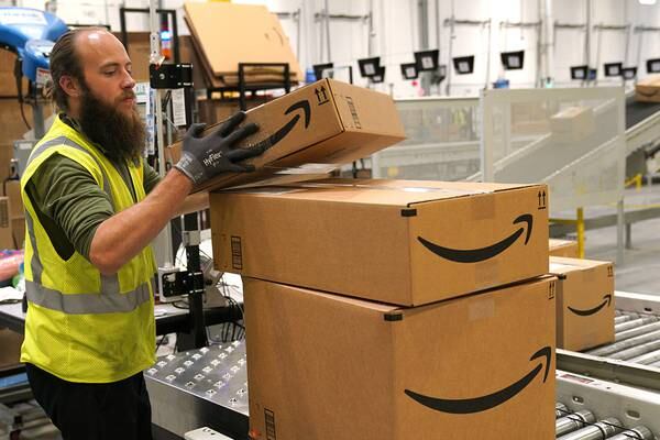Amazon hiring 250K workers for the holidays